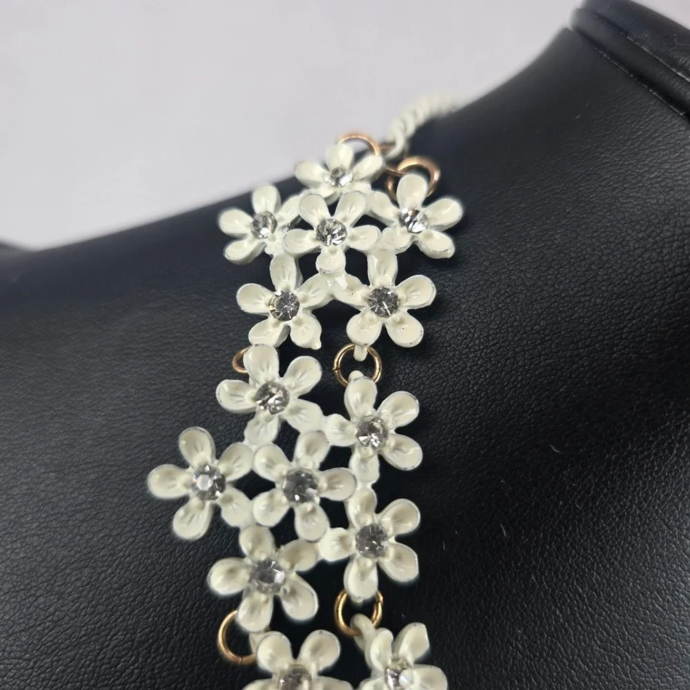 White Enamel Flower Necklace & Stretch Bracelet Floral Rhinestone Crystal Set